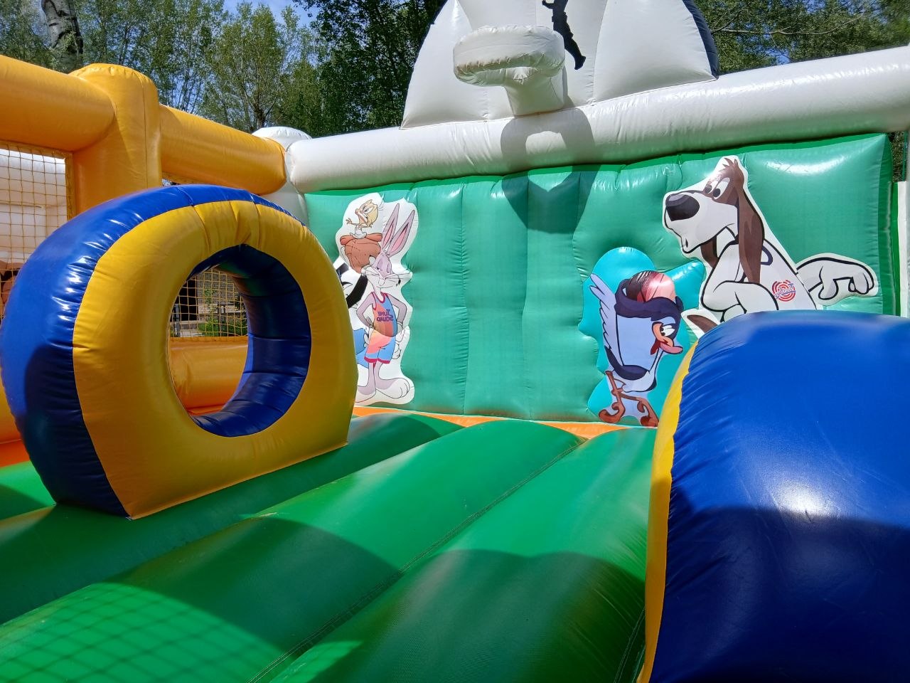 батут ігровий майданчик Looney Tunes “Space Jam”